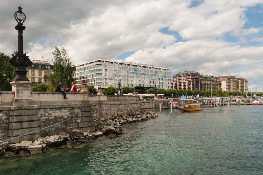 Geneva2011_1068